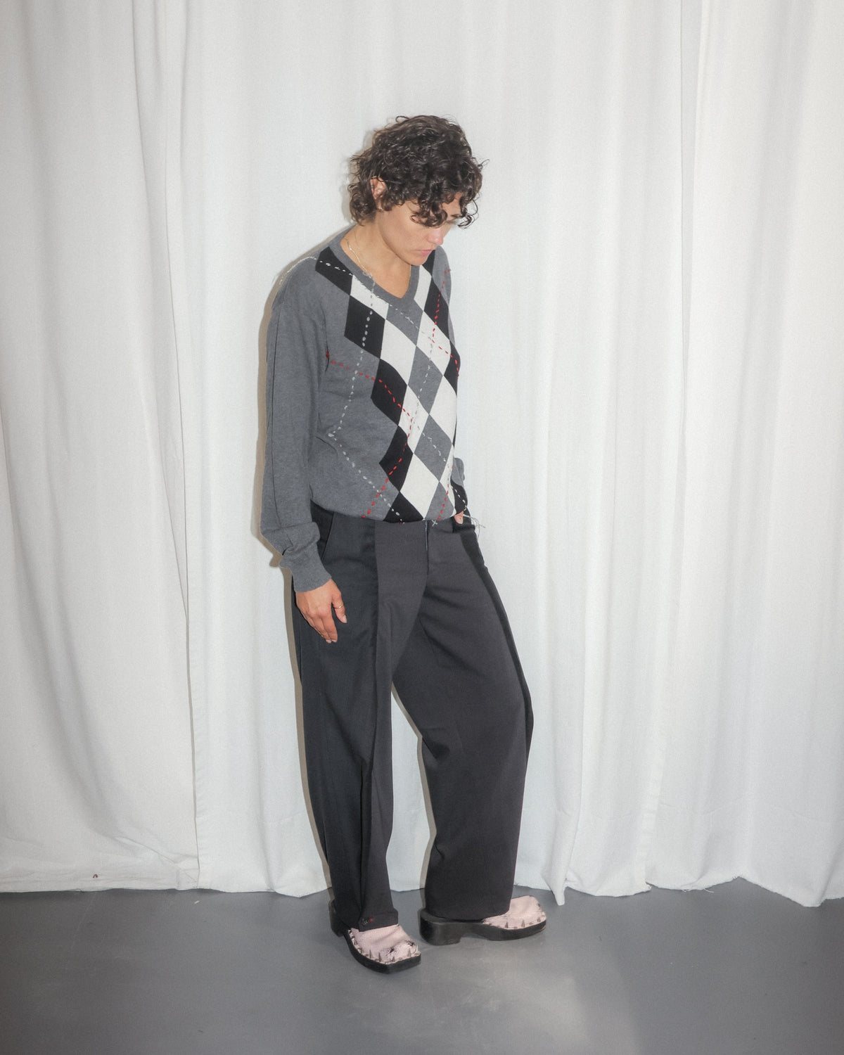 GREY ARGYLE KNIT Studio Stars