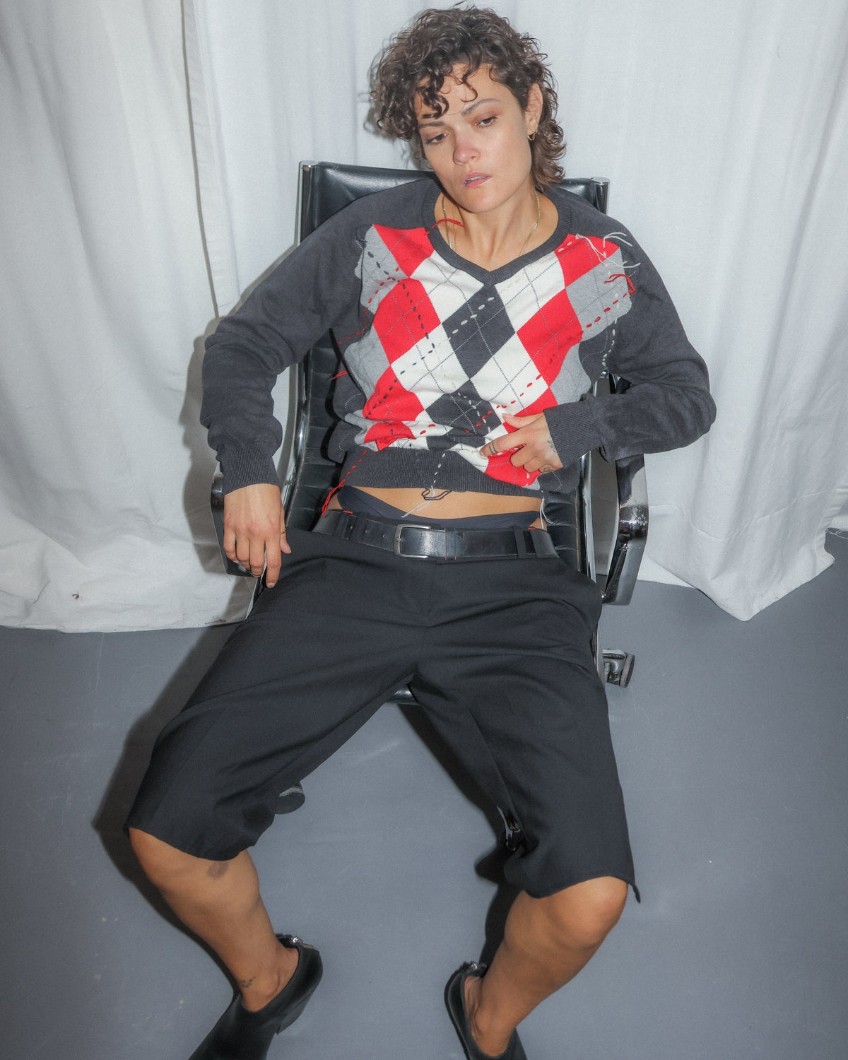 RED ARGYLE KNIT Studio Stars