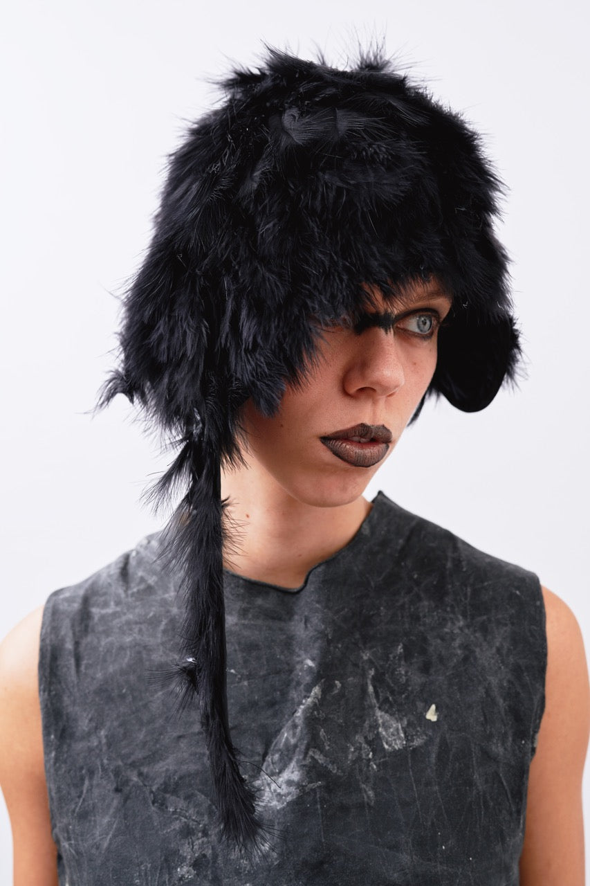 FEATHERS HAT Martin Quad