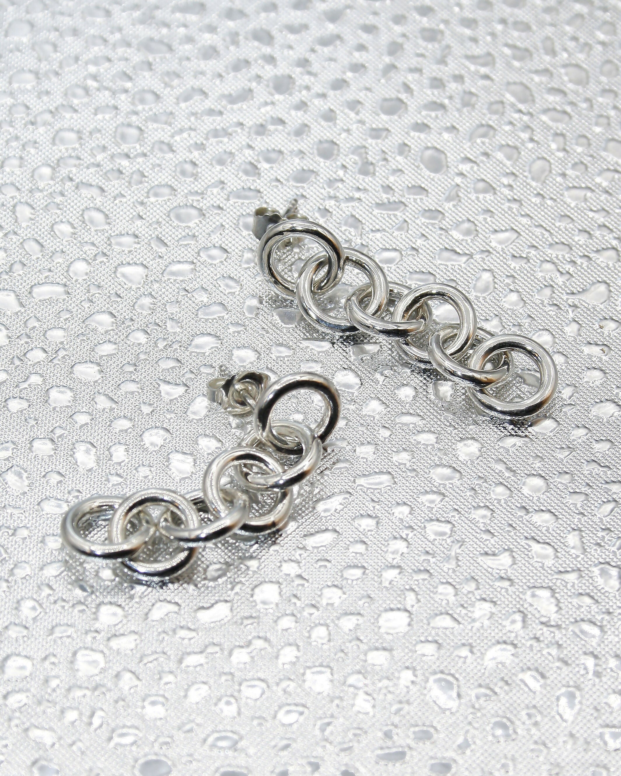 Chain Drops Studio Stars