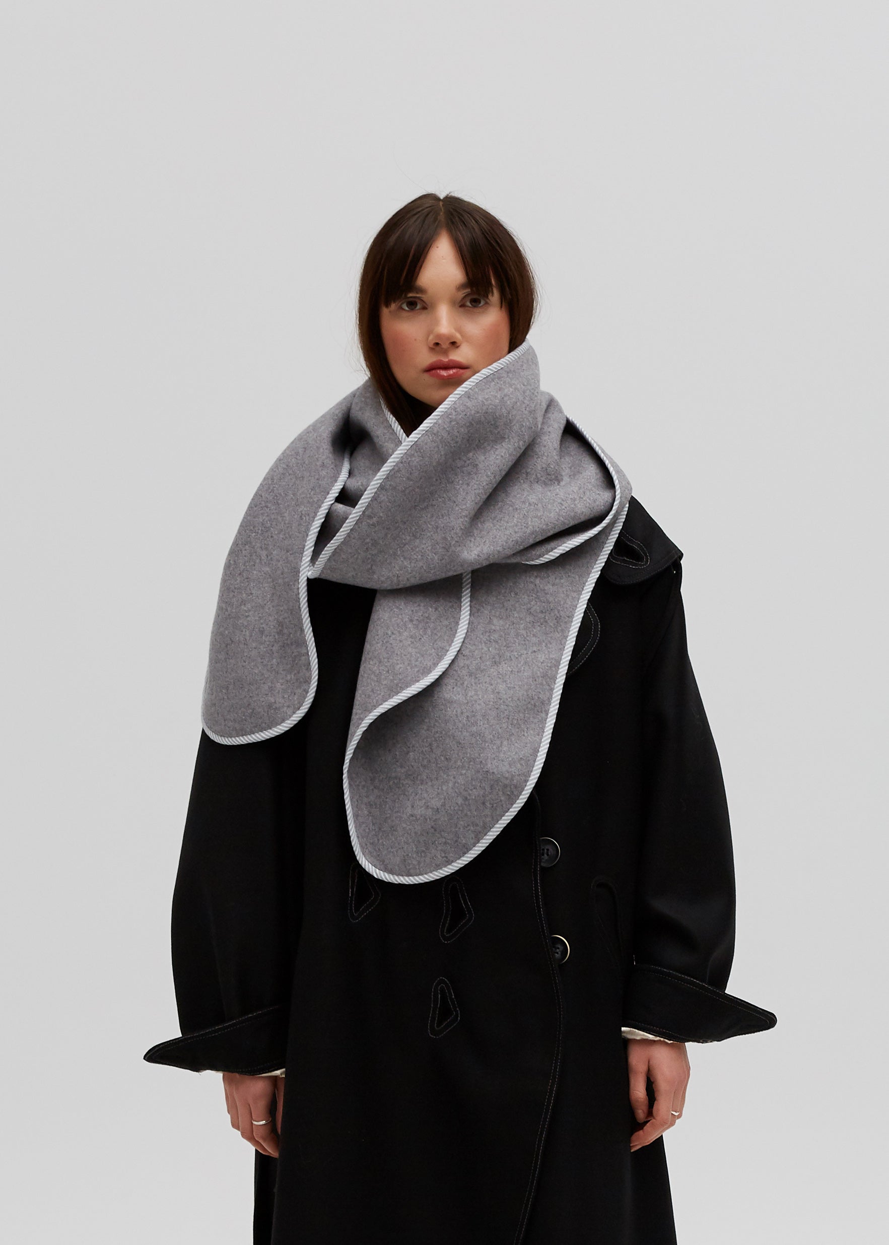 ROI long scarf Aporeei