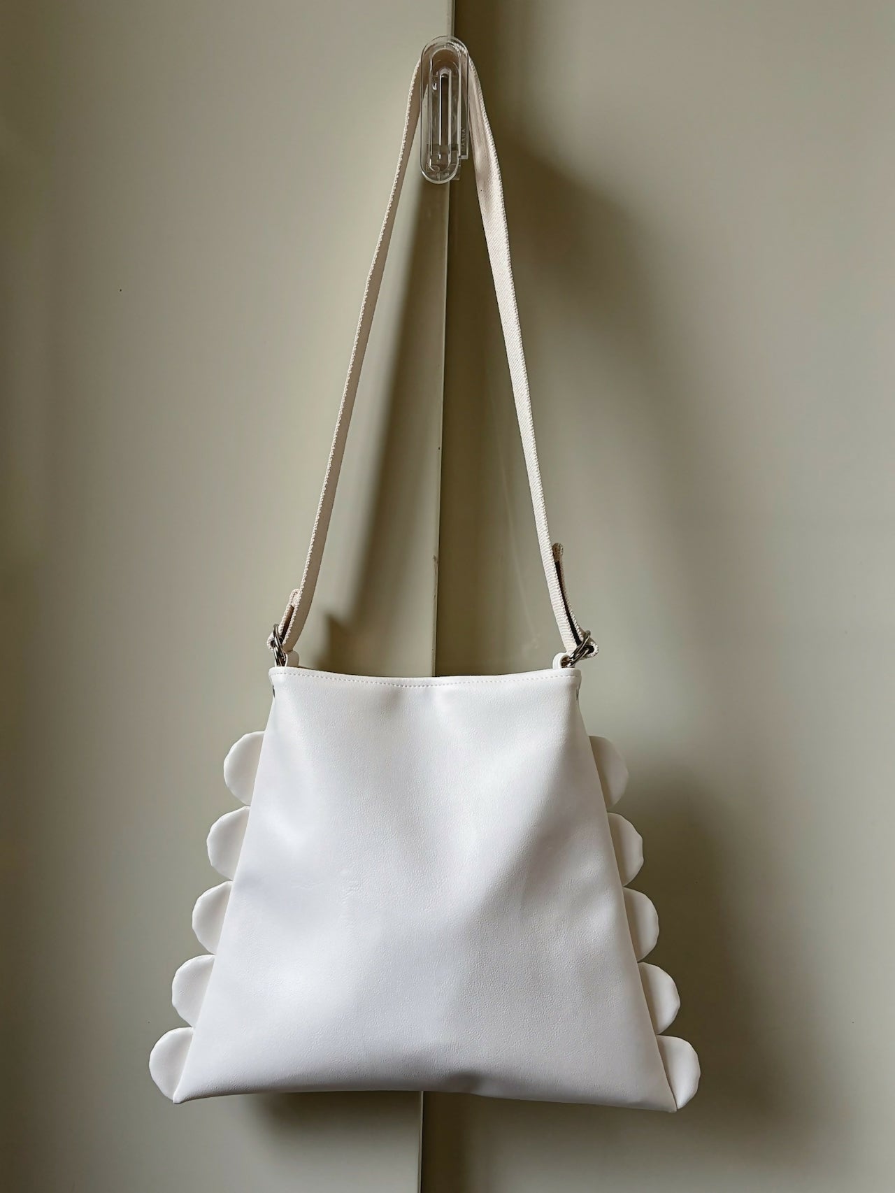 SYNTHETIC LEATHER SCALLOP BAG Keiyamaguchi works