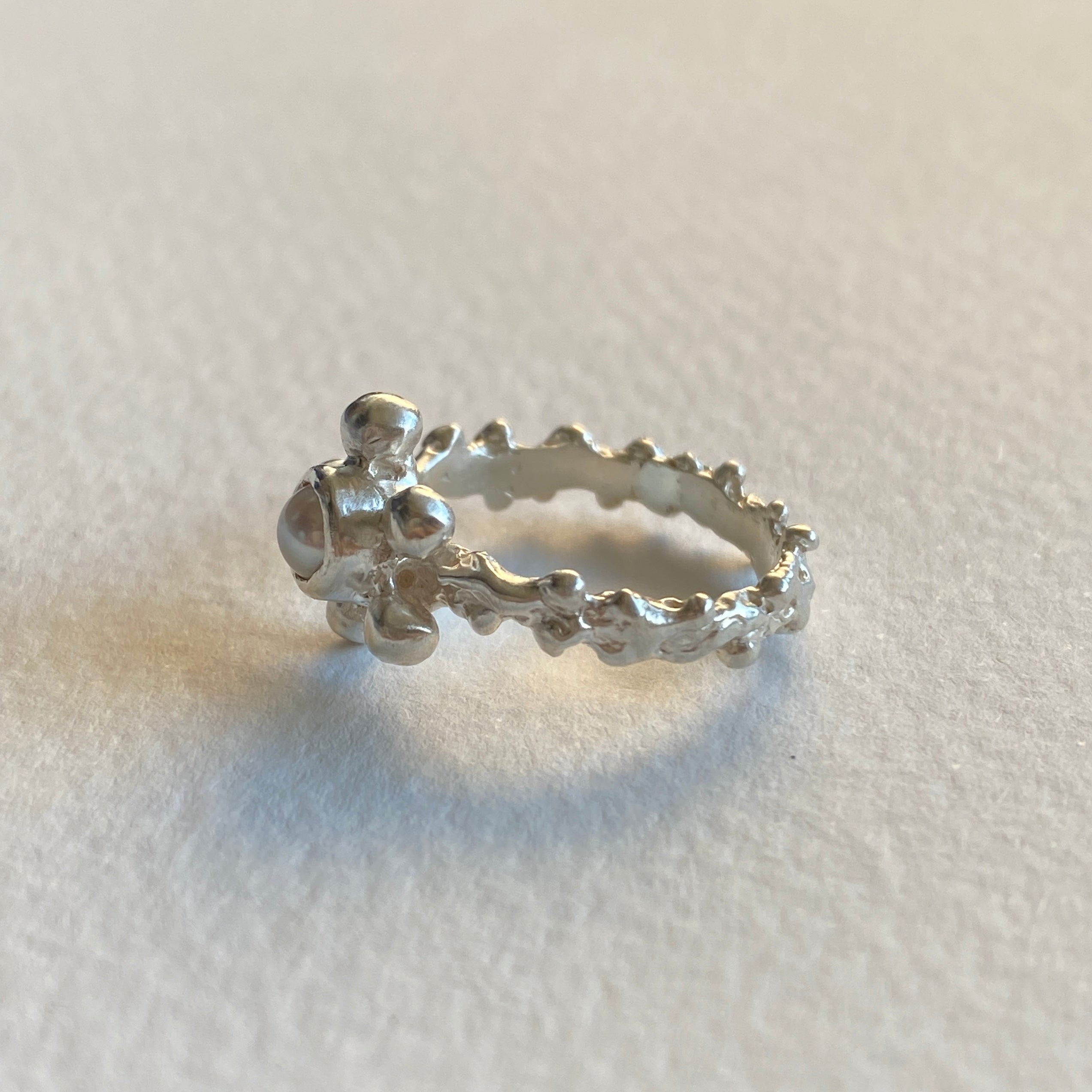 EGGY FLOWER RING Ginger Angel