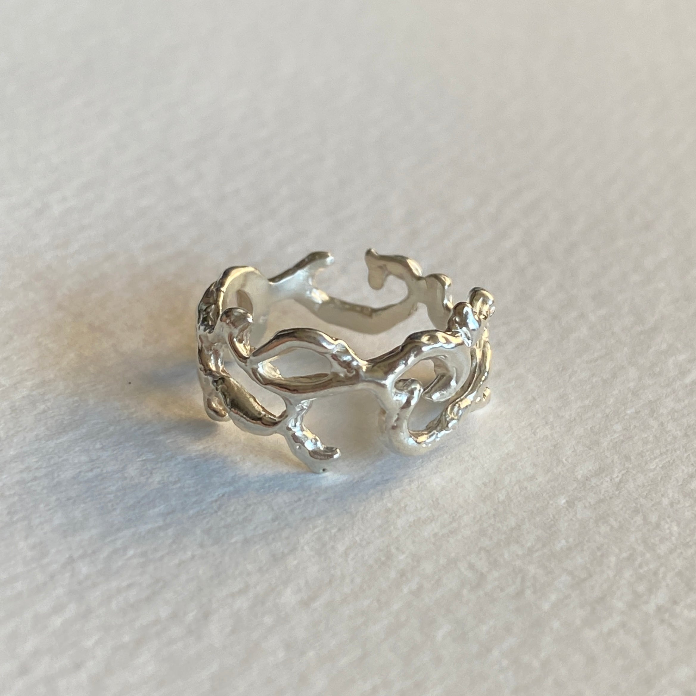 VINE RING Ginger Angel