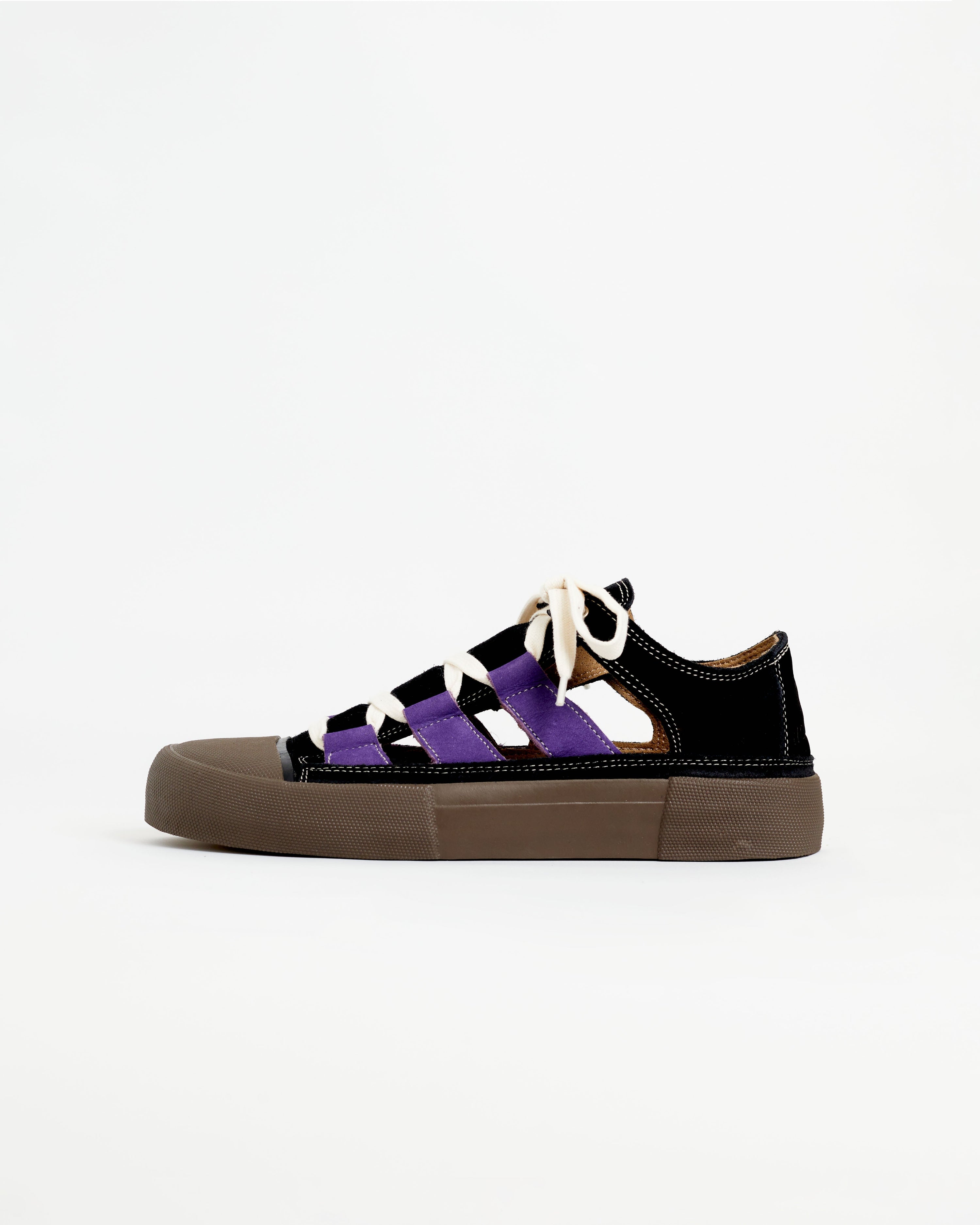 OPEN - BLACK VIOLET WOLLOW
