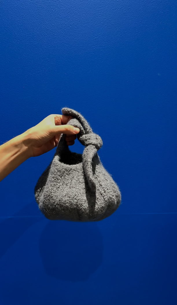 BUBBLEBAG _ GREY Studio Stars