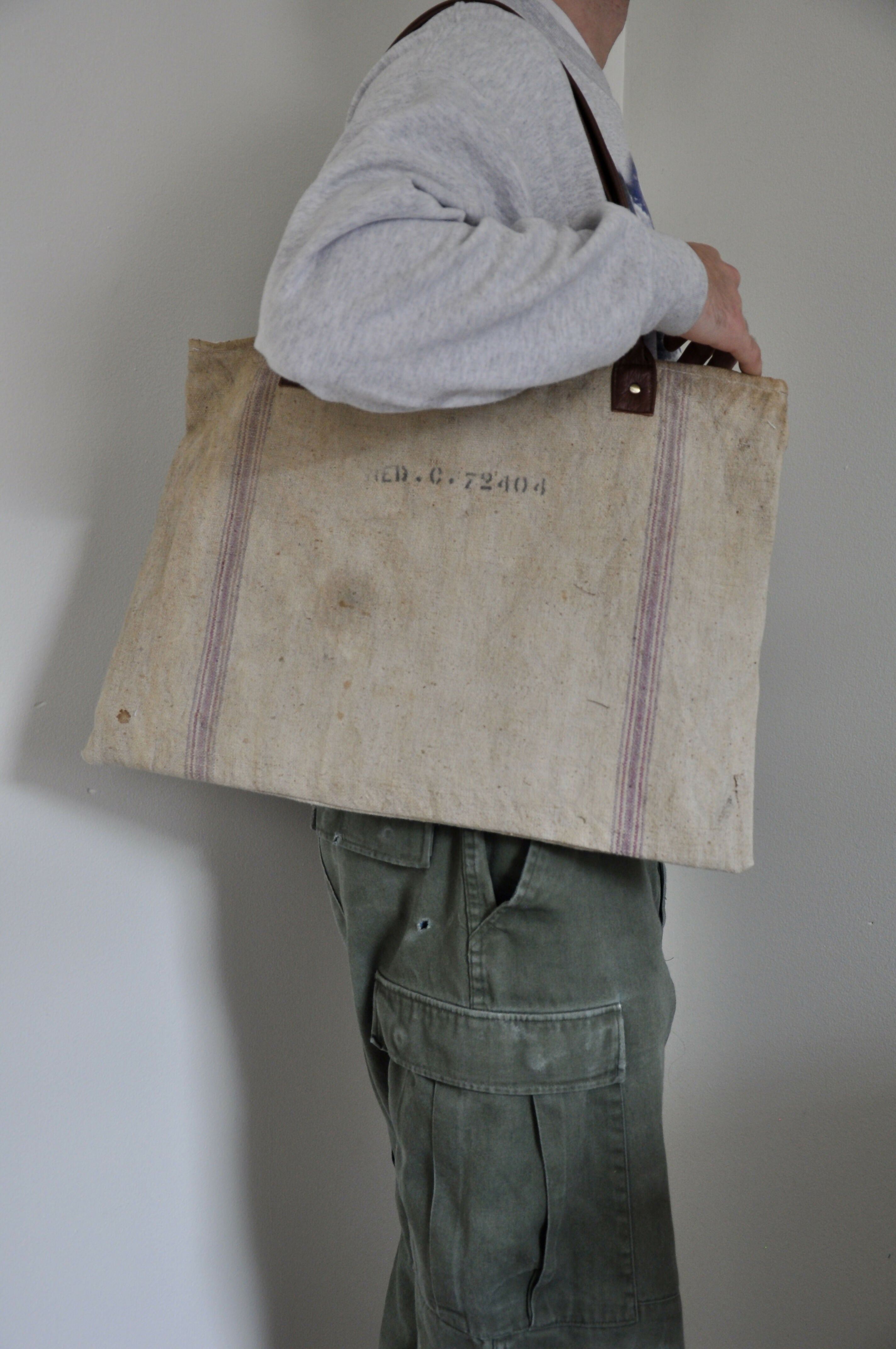 Feed Sack Shoulder Bag - 0355 Studio Stars