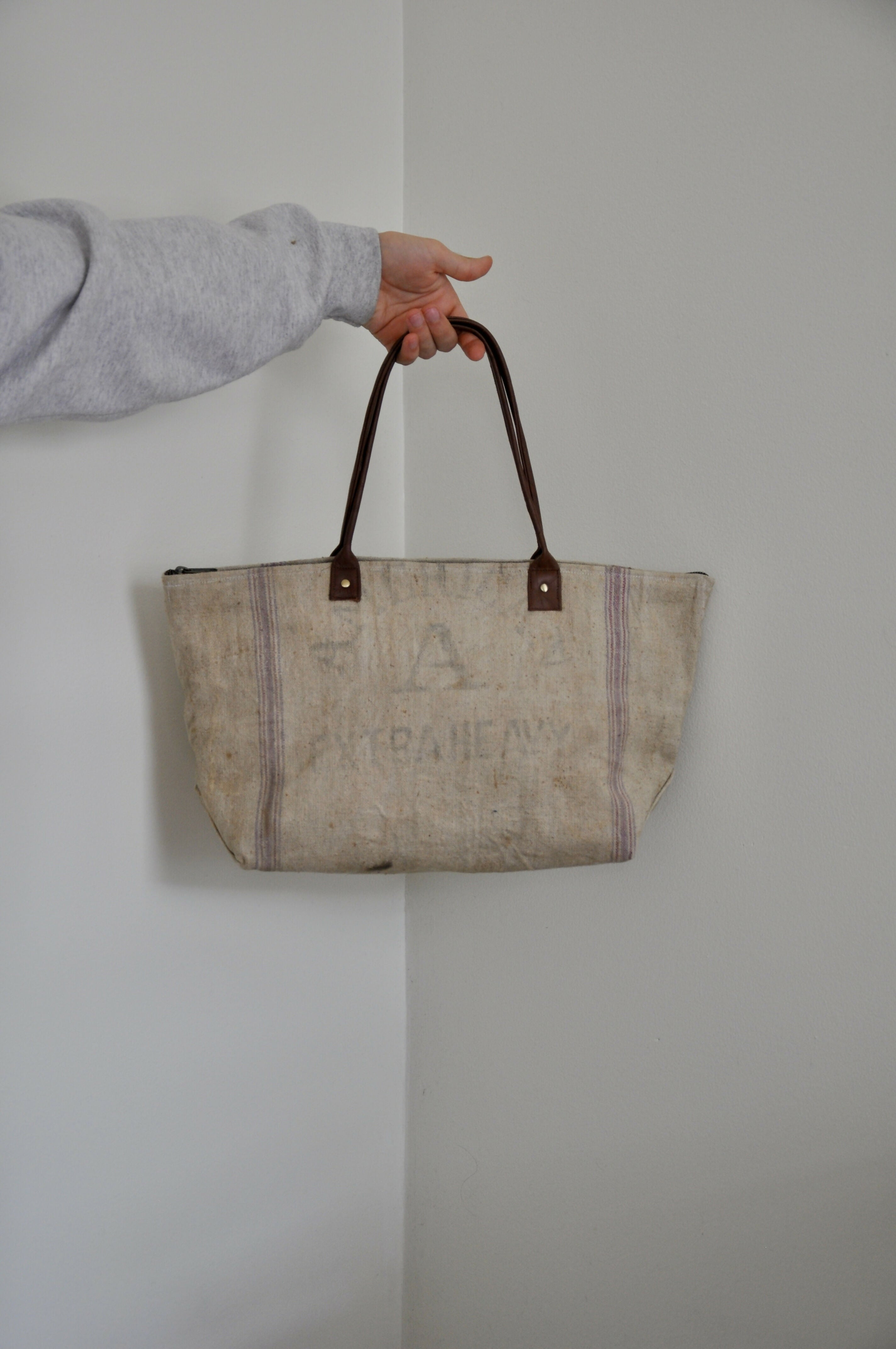 Feed Sack Zipper Tote – 0353 Studio Stars