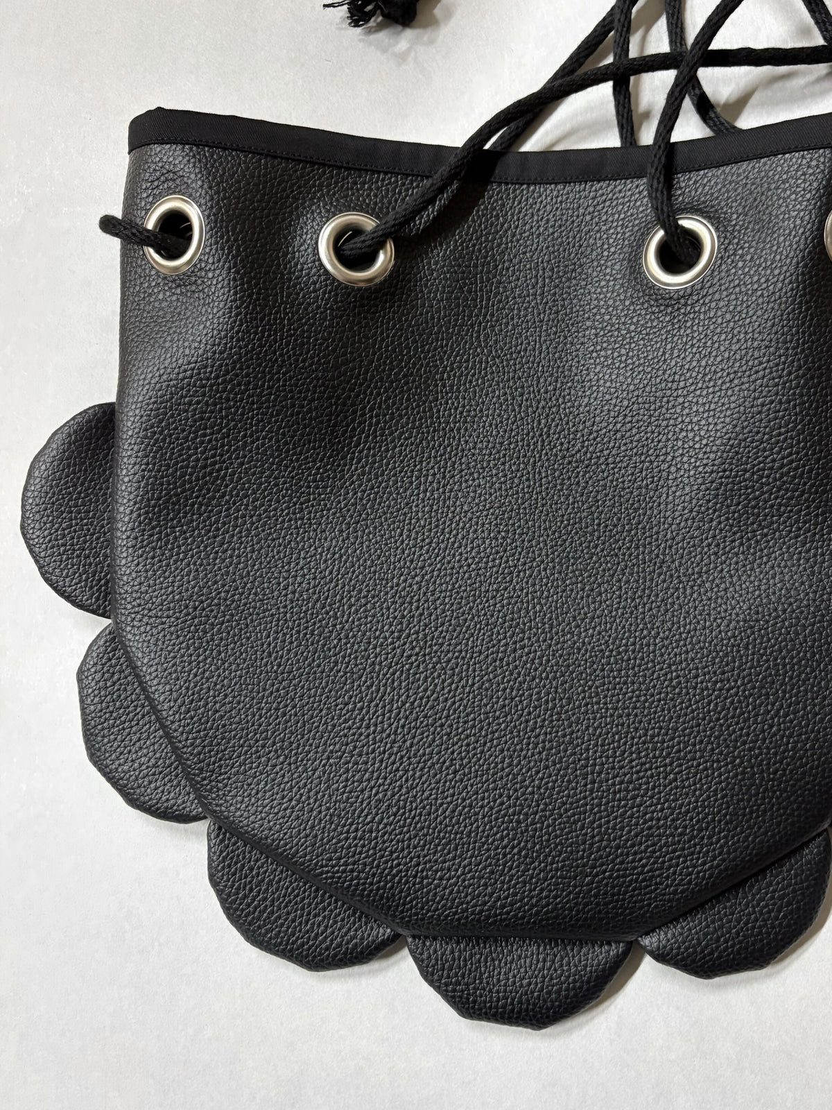 SYNTHETIC LEATHER ALL SCALLOP DRAWSTRING BAG Studio Stars