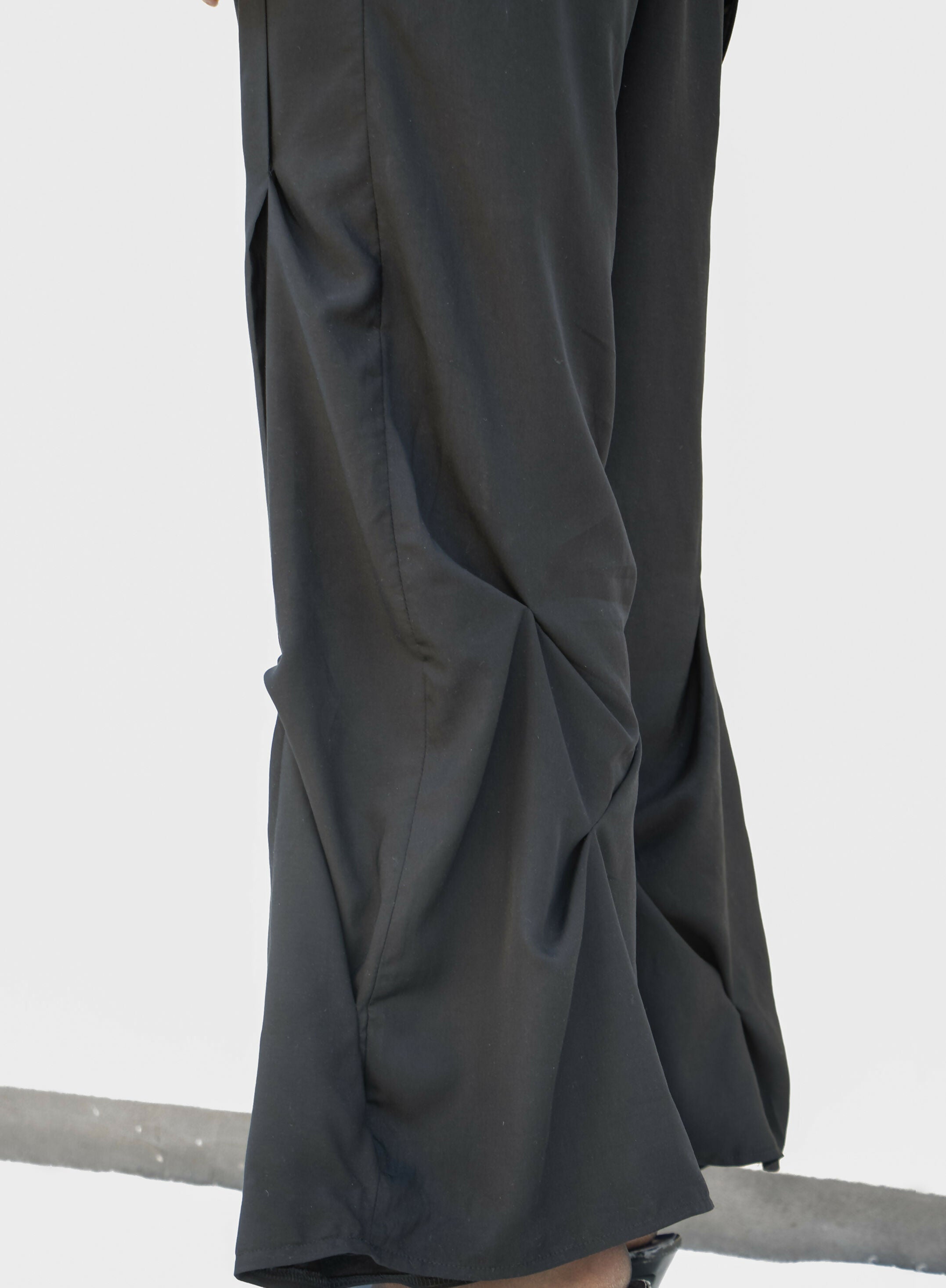 Draped Pants Mautou